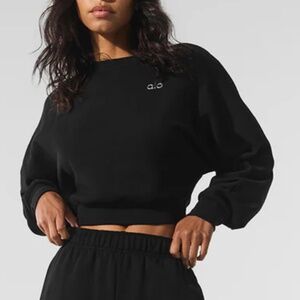 Cropped Accolade Crewneck